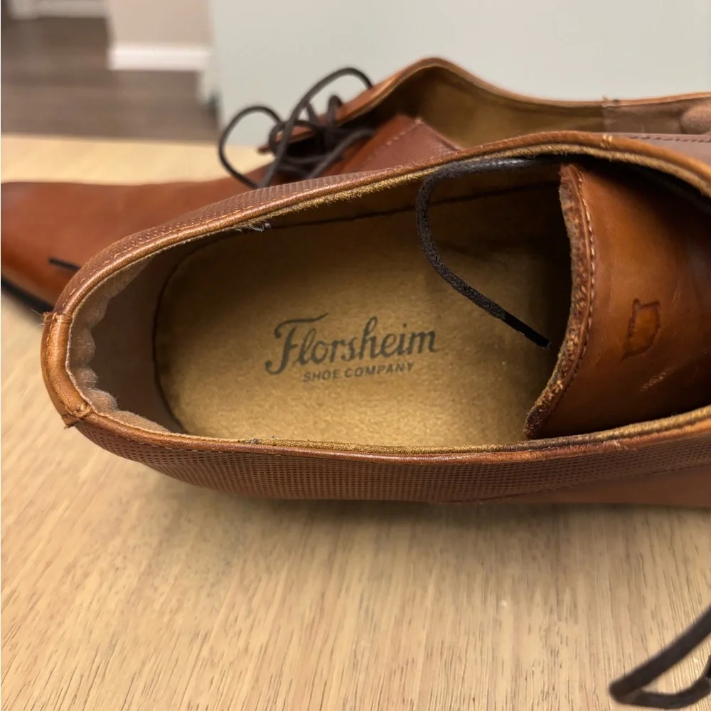 Florsheim Men's Chestnut Brown Leather Derby Oxfords